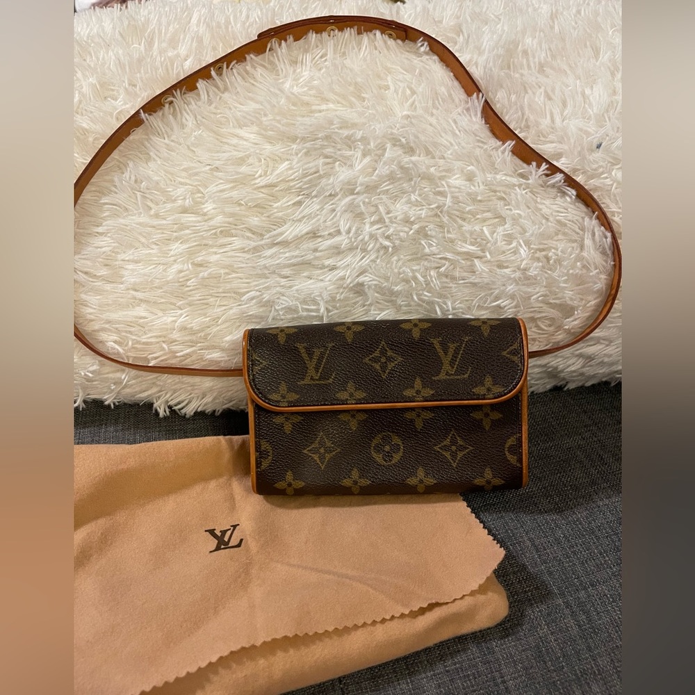 Authentic Pre-Loved LOUIS VUITTON Pochette Florentine Monogram Waist Bag
